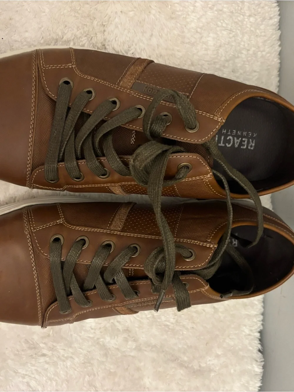 Kenneth Cole Reaction Brown Leather Low-Top Sneakers with Olive Laces